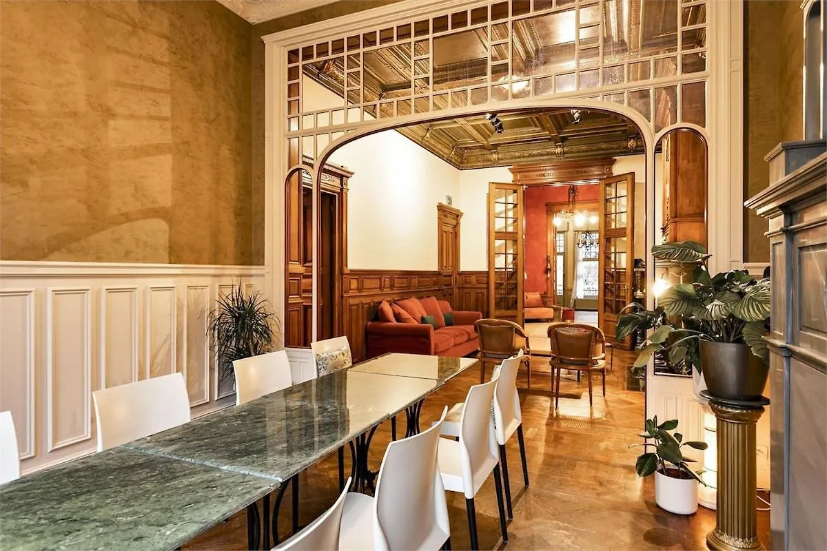 B&B Baron Osy Suite Third Street 0*, Antwerp Belgium